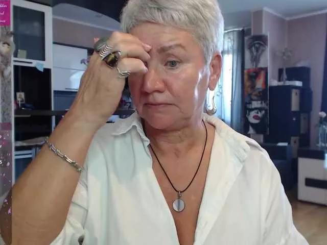 roxana-brooks on BongaCams