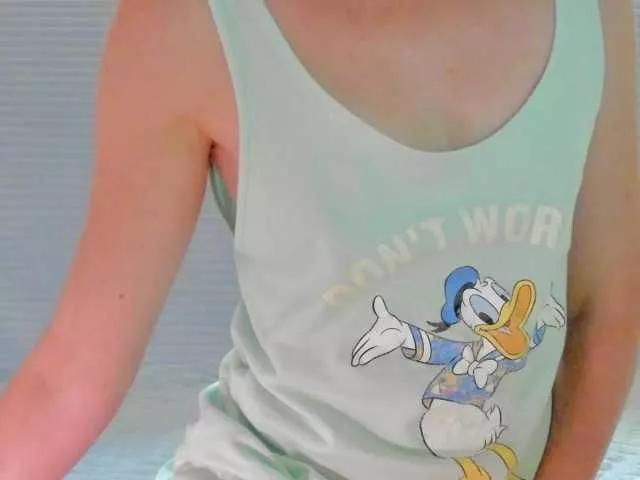 Offline RRRMMMHHH on BongaCams