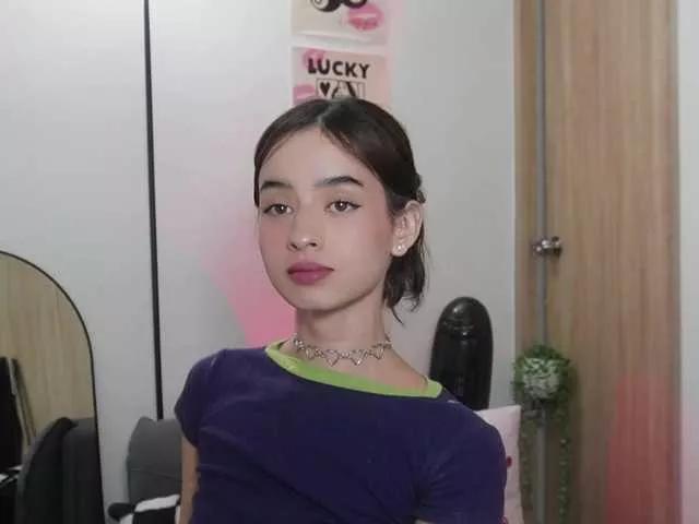 Offline salome-brown on BongaCams