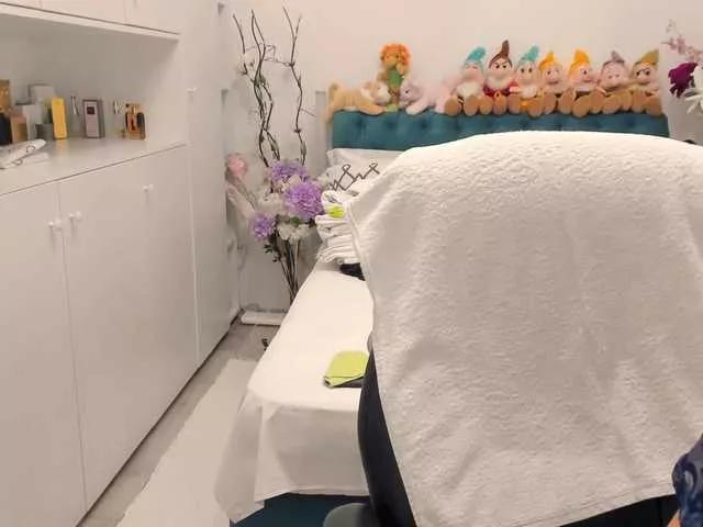 SalomeJade on BongaCams