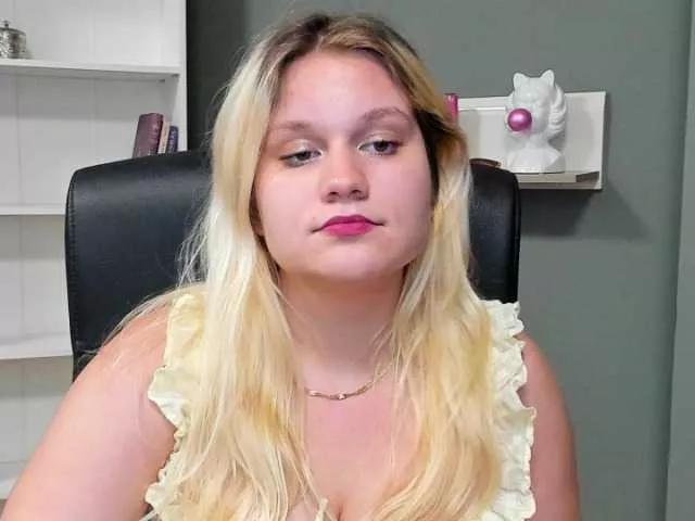 SamanthaDarling on BongaCams 