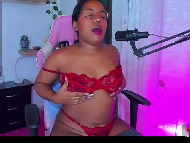 Offline Sammypeach on BongaCams