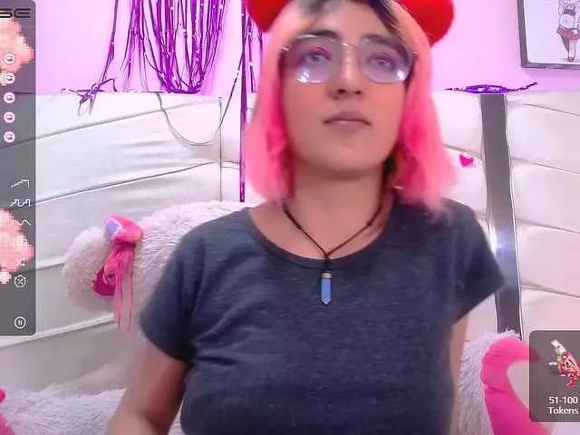 SaraMartini19 on BongaCams 