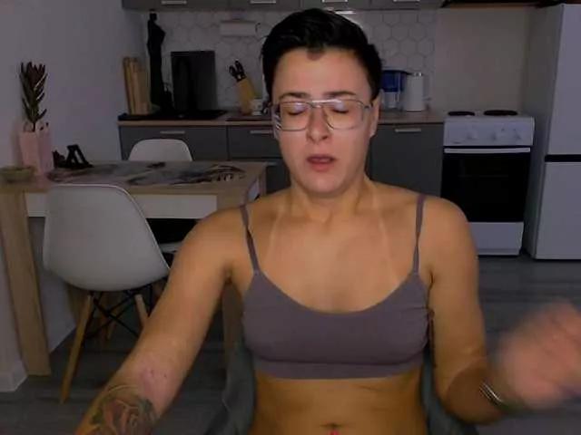 Sashanotfound on BongaCams 