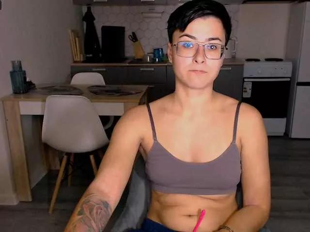 Sashanotfound on BongaCams 