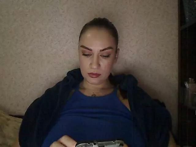 Watch sexy model SerafimaArt SerafimaArt from BongaCams