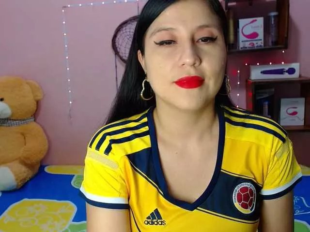 Offline sexy-annie on BongaCams