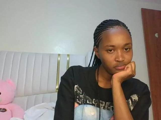 Offline shanizz001 on BongaCams