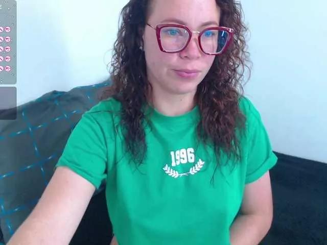 Offline SharonAGT on BongaCams