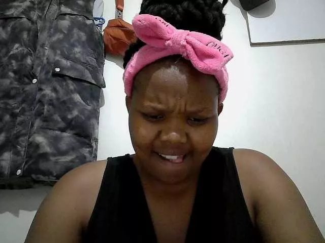 Offline Shepretty on BongaCams