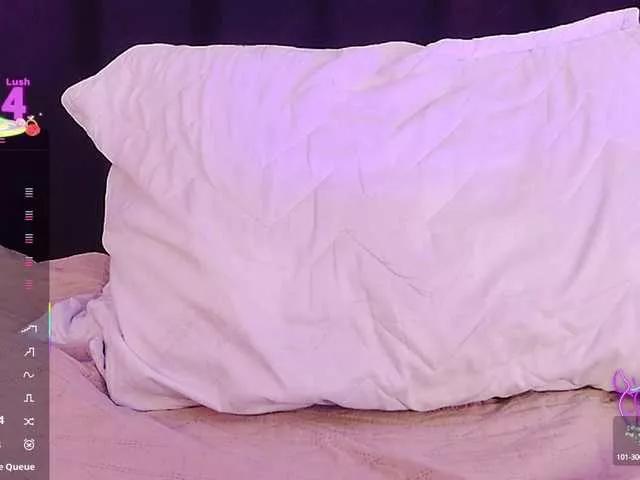 slutlittlegir on BongaCams 