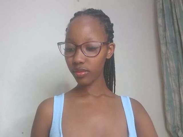 Freechat snowfox254 on BongaCams