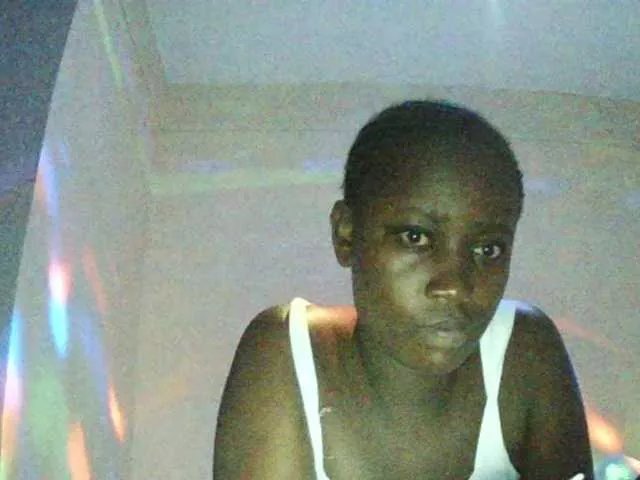 Offline SoniaBella on BongaCams