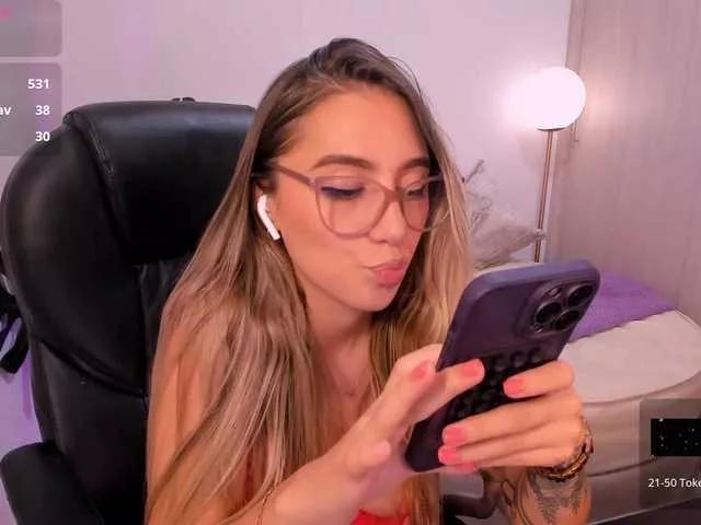 Offline StacyConner on BongaCams