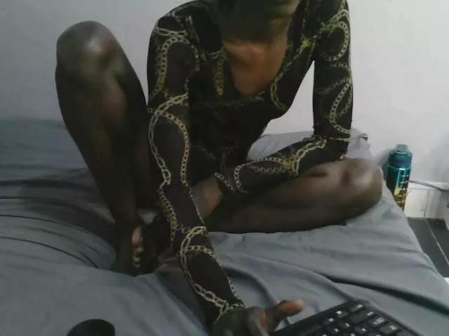 Checkout amazing slut Starpettite Starpettite from BongaCams