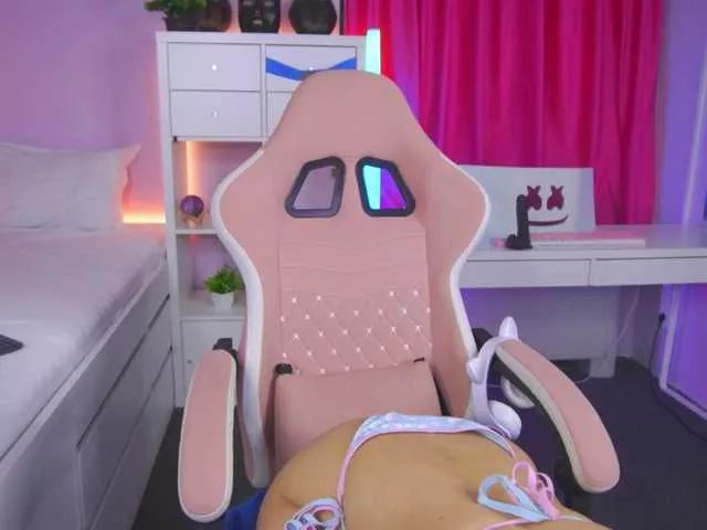 Freechat SunnyGloww on BongaCams