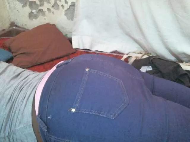 Sweet-Trizer on BongaCams 
