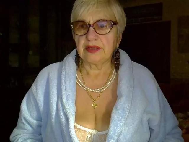 SweetCherry00 on BongaCams 