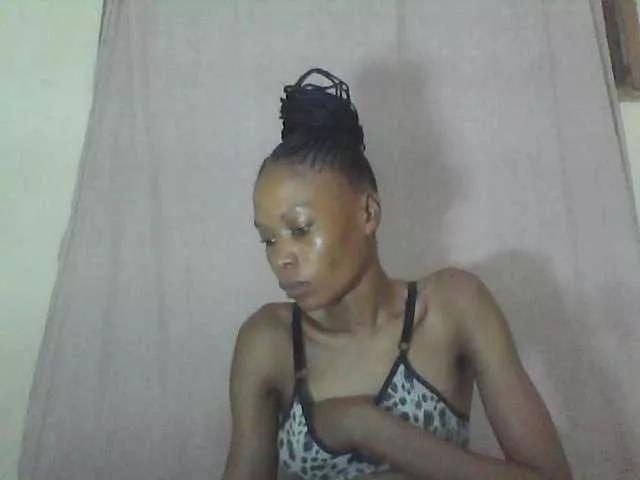 Sweetpetite254 on BongaCams 