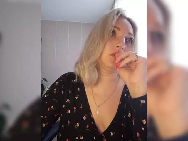 Tanysha-1 on BongaCams 