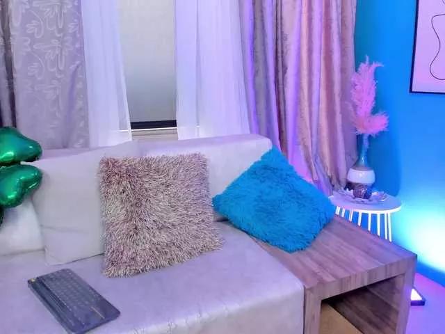 TaraLombardi on BongaCams 