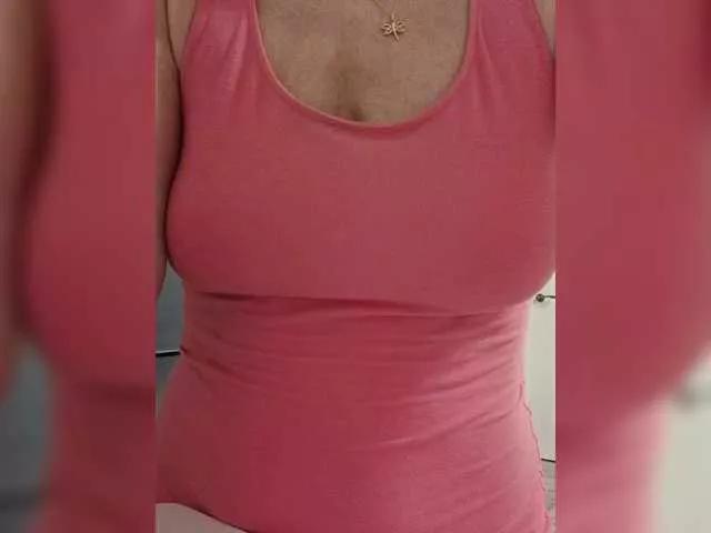 Tata42 on BongaCams