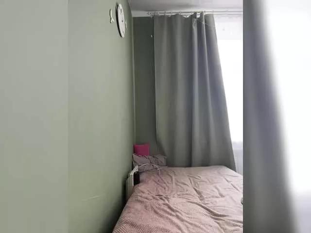 Tati16 on BongaCams 