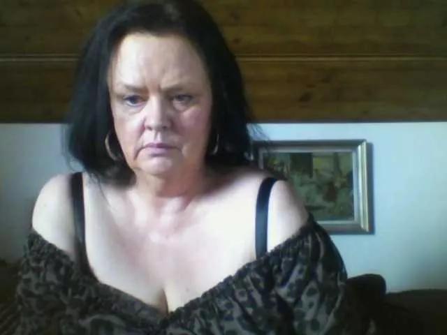 Freechat TiffanyAmore on BongaCams