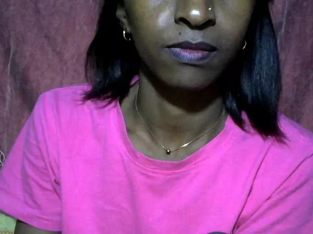 Tinah24 on BongaCams