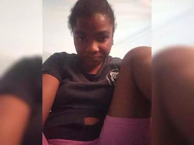 Offline tryciah on BongaCams