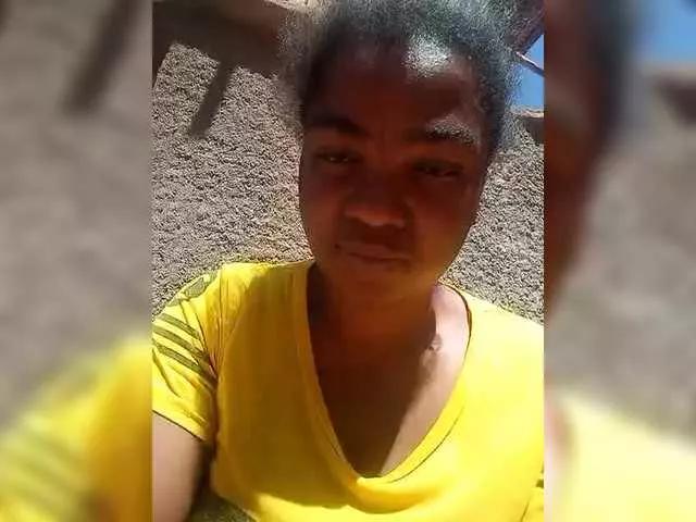 Offline tryciah on BongaCams