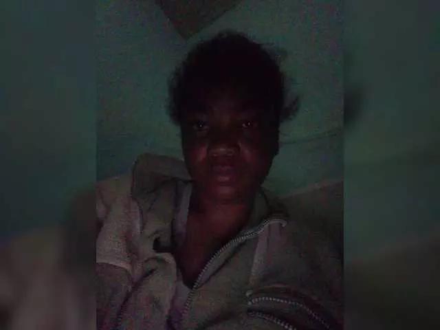 Offline tryciah on BongaCams