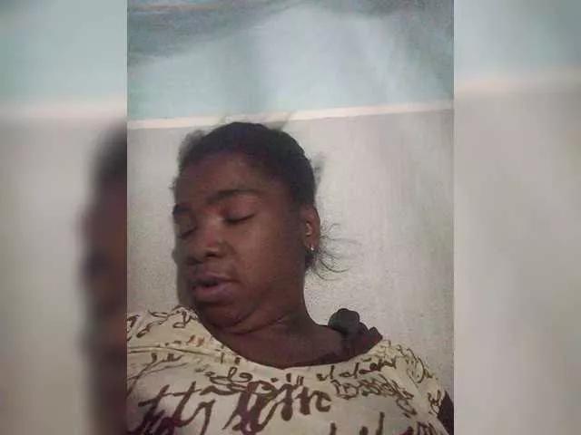 Offline tryciah on BongaCams