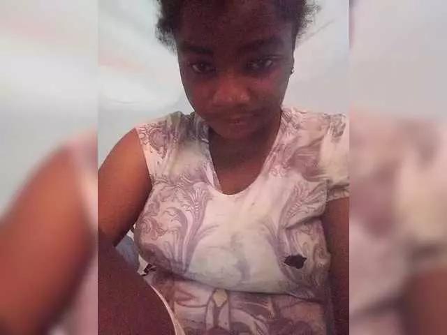 Explore Tryciah, she wants to masturbate for you tryciah from BongaCams