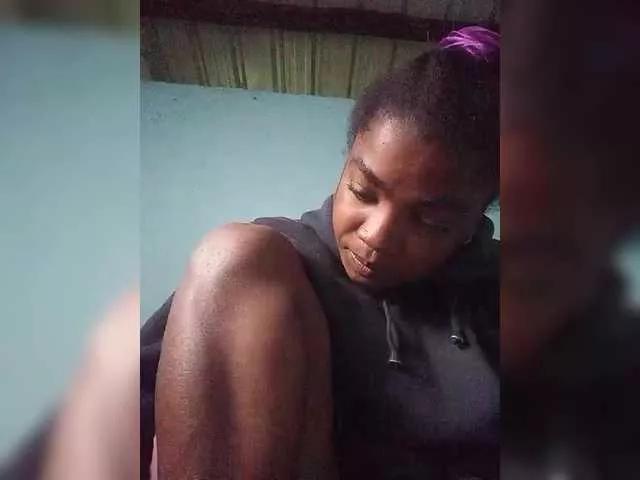 Offline tryciah on BongaCams