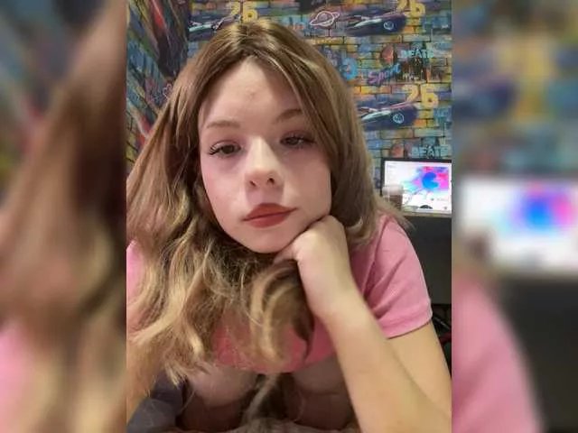 Offline Twiksy on BongaCams