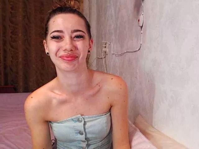 viena928502 on BongaCams