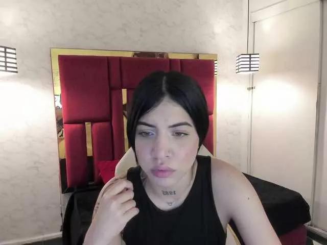 Freechat violetsmith on BongaCams