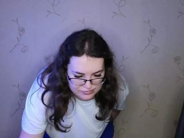 Offline Vlada-13 on BongaCams