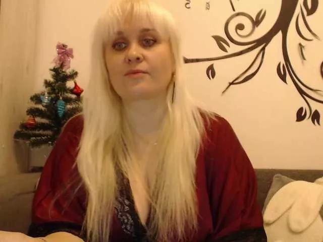 WhiteQueen--1 on BongaCams 