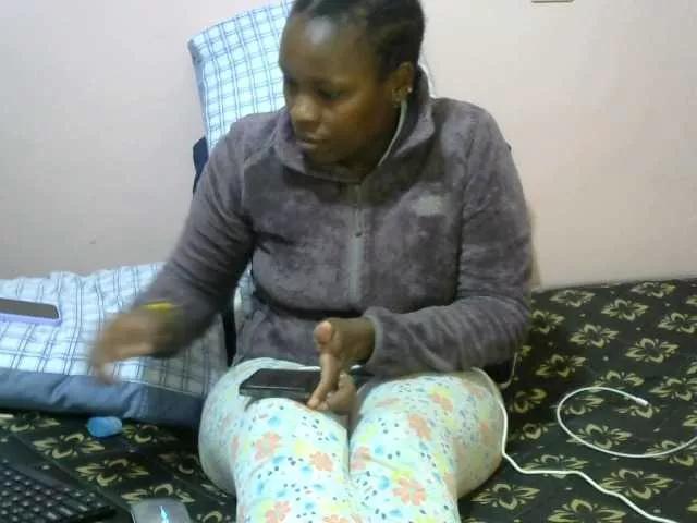 Winnie112 on BongaCams