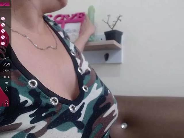 x-candenla-x on BongaCams 