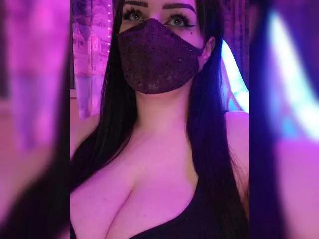 Offline YennSI on BongaCams