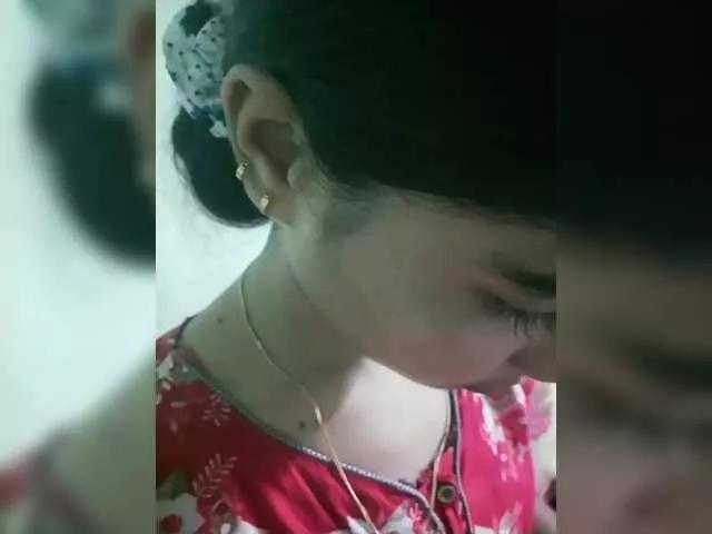 YourAadhya on BongaCams