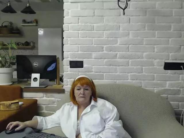 Offline YourHotLady on BongaCams