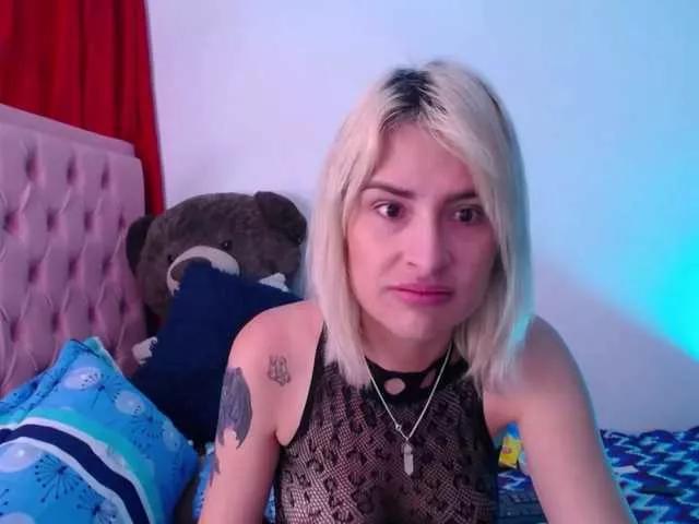 Offline yulittlestar28 on BongaCams