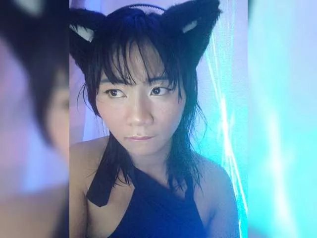 Offline Yumii on BongaCams