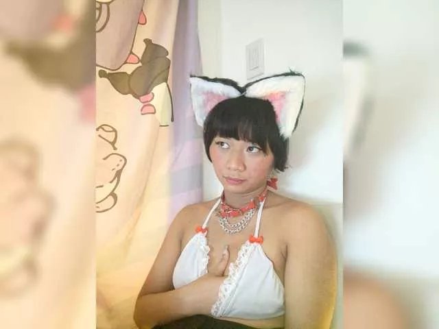 Offline Yumii on BongaCams