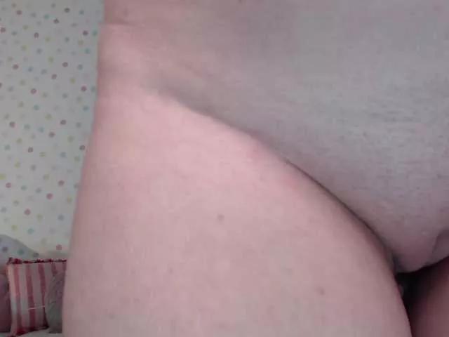 Freechat zhemchuzhinka on BongaCams