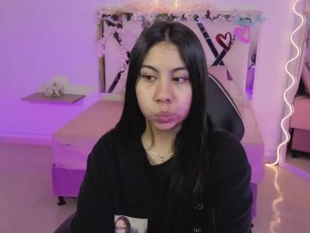 ZURY-TAY on BongaCams